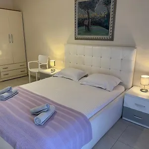 شقة Marinela, تيرانا